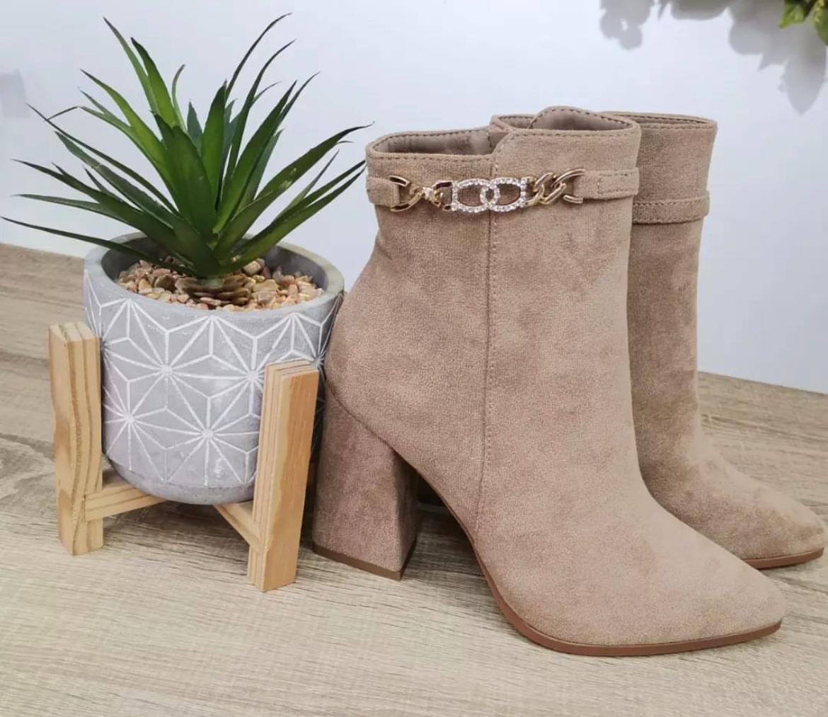 Botin Nude Cadena