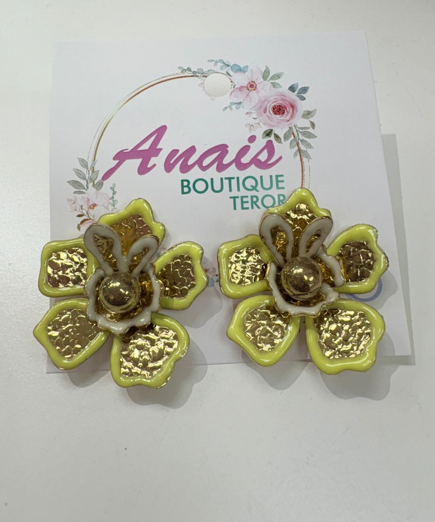 Pendiente Flor Amarilla